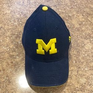 USED Adidas University of Michigan L/XL Baseball Hat